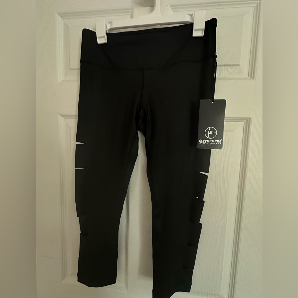 NWT 90 Degree by Relfex Cropped Capri Leggings “Prove Them Wrong”